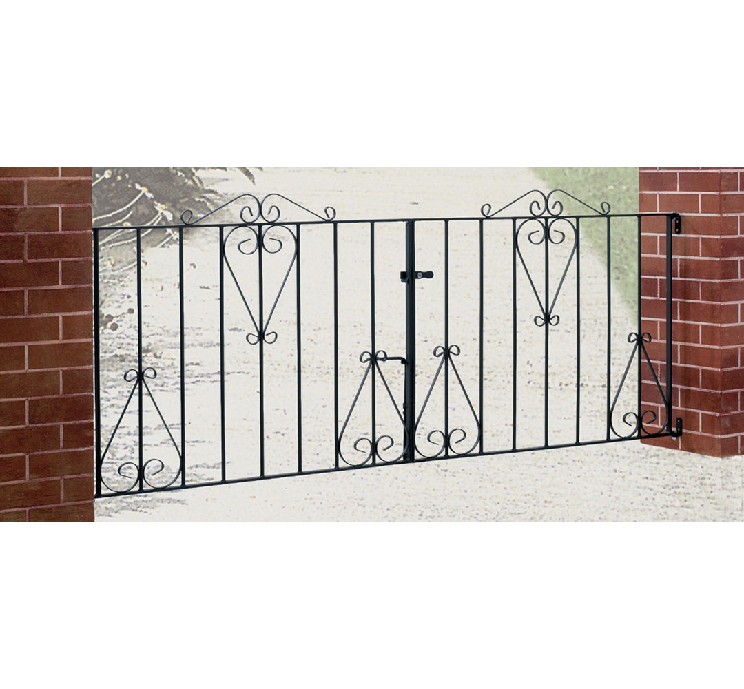Suez Scroll Metal Driveway Gate 91cm High