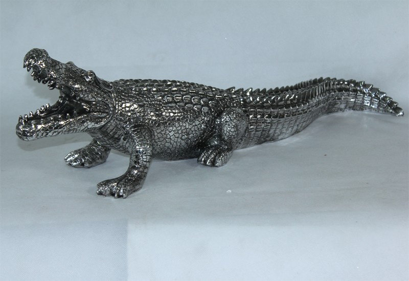 Musani Figurines & Sculptures