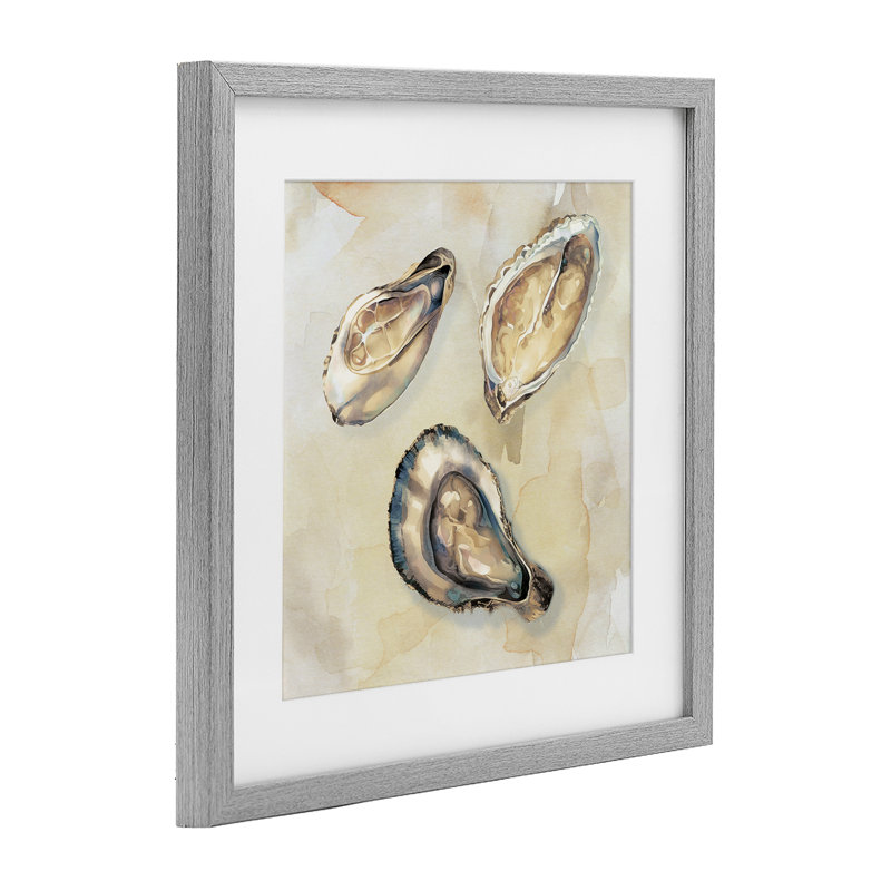 «Oyster Trio on Beige», reproduction encadrée sous verre, conception de CAD, H 16 po x l 16 po, Cadre de ferme gris