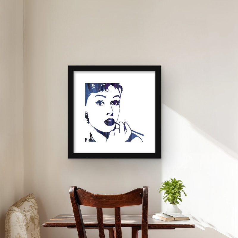 Cigare Audrey Hepburn | Décoration de chambre à coucher encadrée, H 16 po x l 16 po, Noir