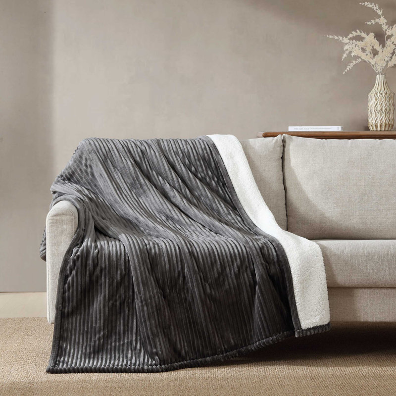 Jeté chauffant gris Eddie Bauer, Gris