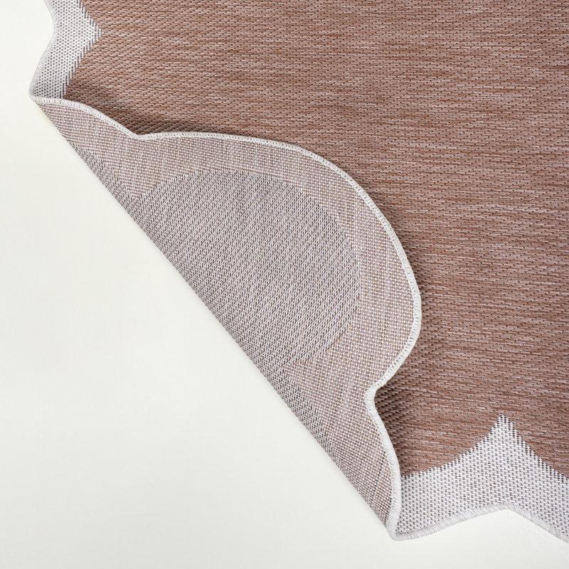 Manado Classic Cottage Two-Tone Scalloped Light Rose/Cream Indoor/Outdoor Rug, Novelty 6'2" x 9'