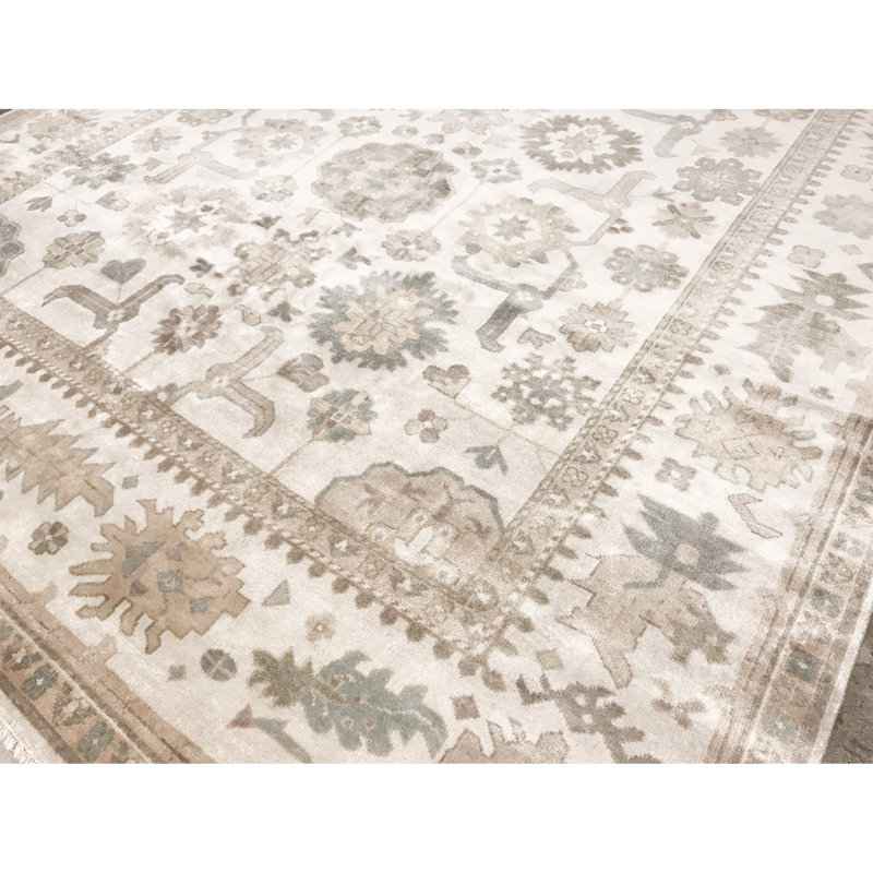 Wool Oriental Area Rug in Beige