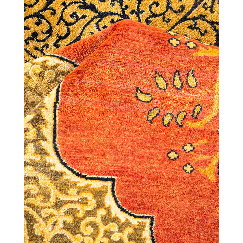 Classic One-of-a-Kind 6' 4" X 8' 10" Hand Knotted Area Rug
