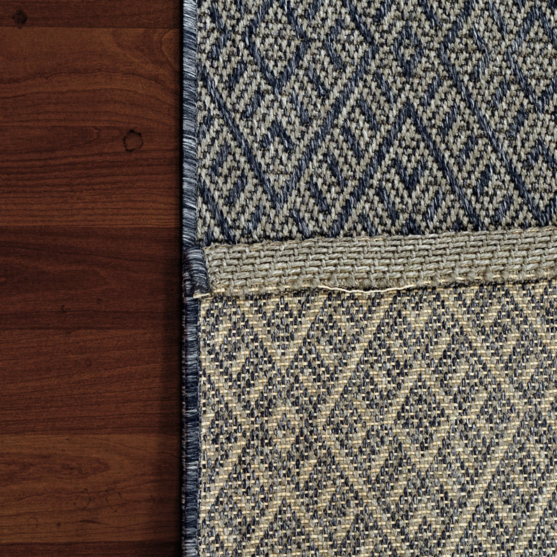 Tapis intérieur / extérieur à motif géométrique gris Frederickson, Rectangle 3 pi 11 po x 5 pi 7 po