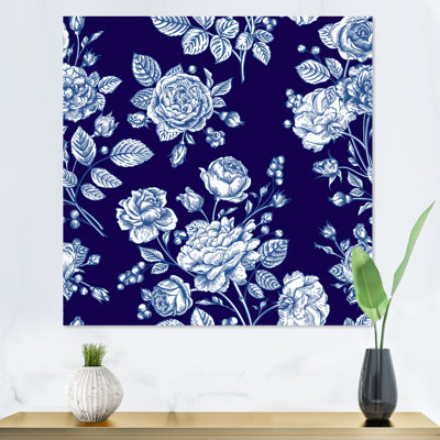 «Light Blue Roses On Dark Blue», reproduction d'art sur toile à motifs