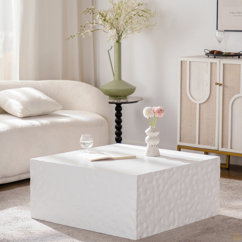 Table basse carrée