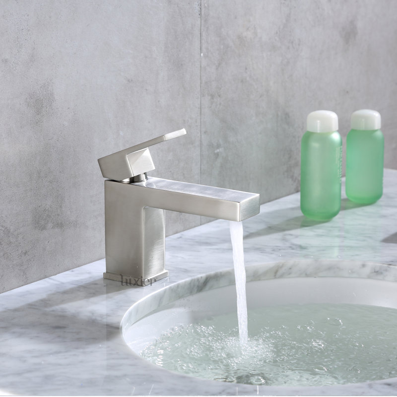 Single Hole Bathroom Faucet with Drain Assembly, Brushed Nickel