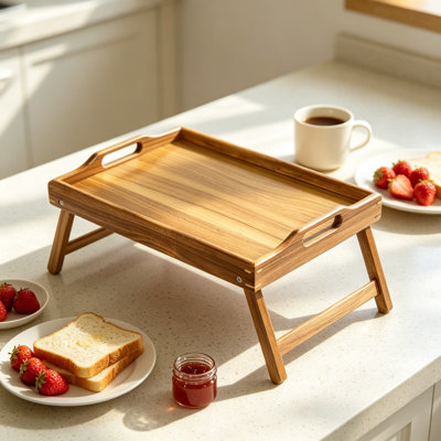 Plateau de lit en bois d'acacia avec pieds pliables, idéal pour manger et travailler. Plateau de service portatif pour le lit ou le canapé, avec rebord surélevé et poignées de transport.