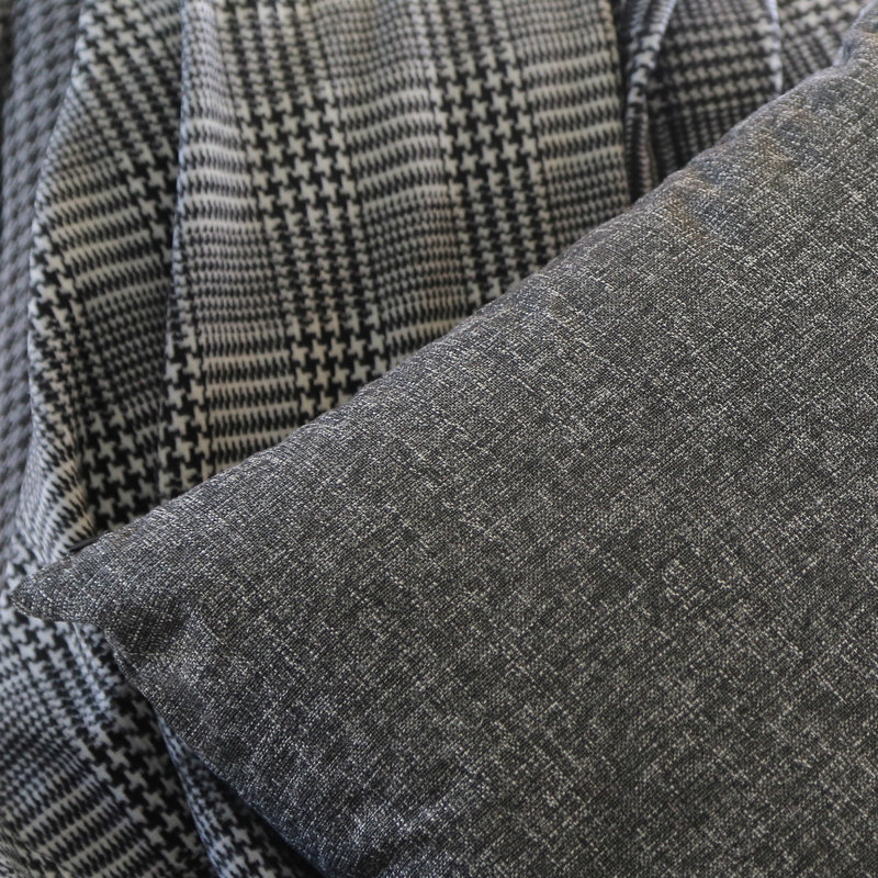 Housse et insert de coussin intérieur / extérieur 100% satin Manke, gris