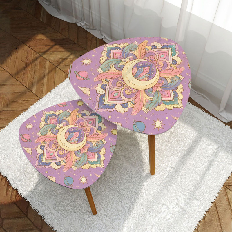 Ensemble de 2 tables gigognes triangulaires en plumes de mandala bohémiennes avec table de bout pastel et table d'appoint moderne et minimaliste pour le salon et la chambre à coucher