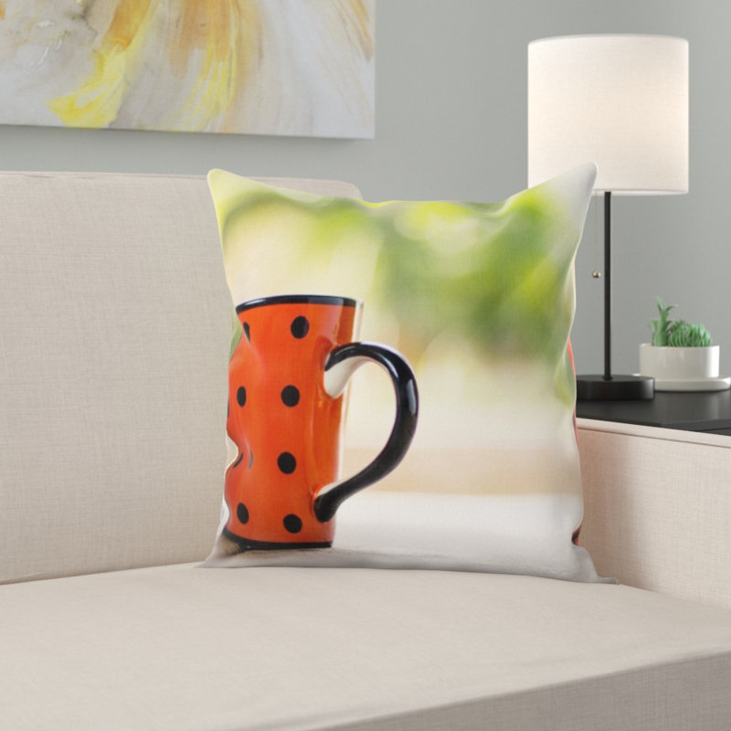 Coussin décoratif en tasse