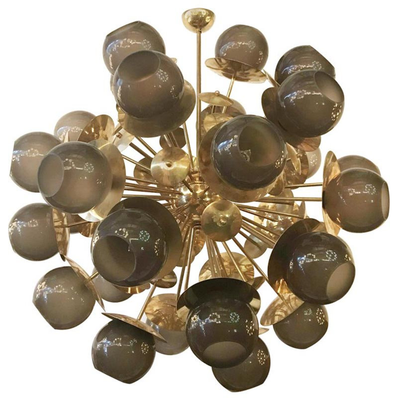 Lustre spoutnik clair en laiton Lampadina, Laiton antique, H 68 po x l 55 po x P 55 po, Ambre