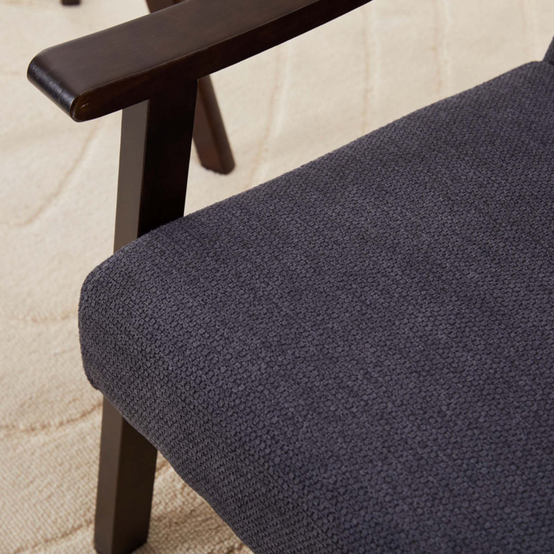 Fauteuil moderne d'inspiration médiévale, Noir antique