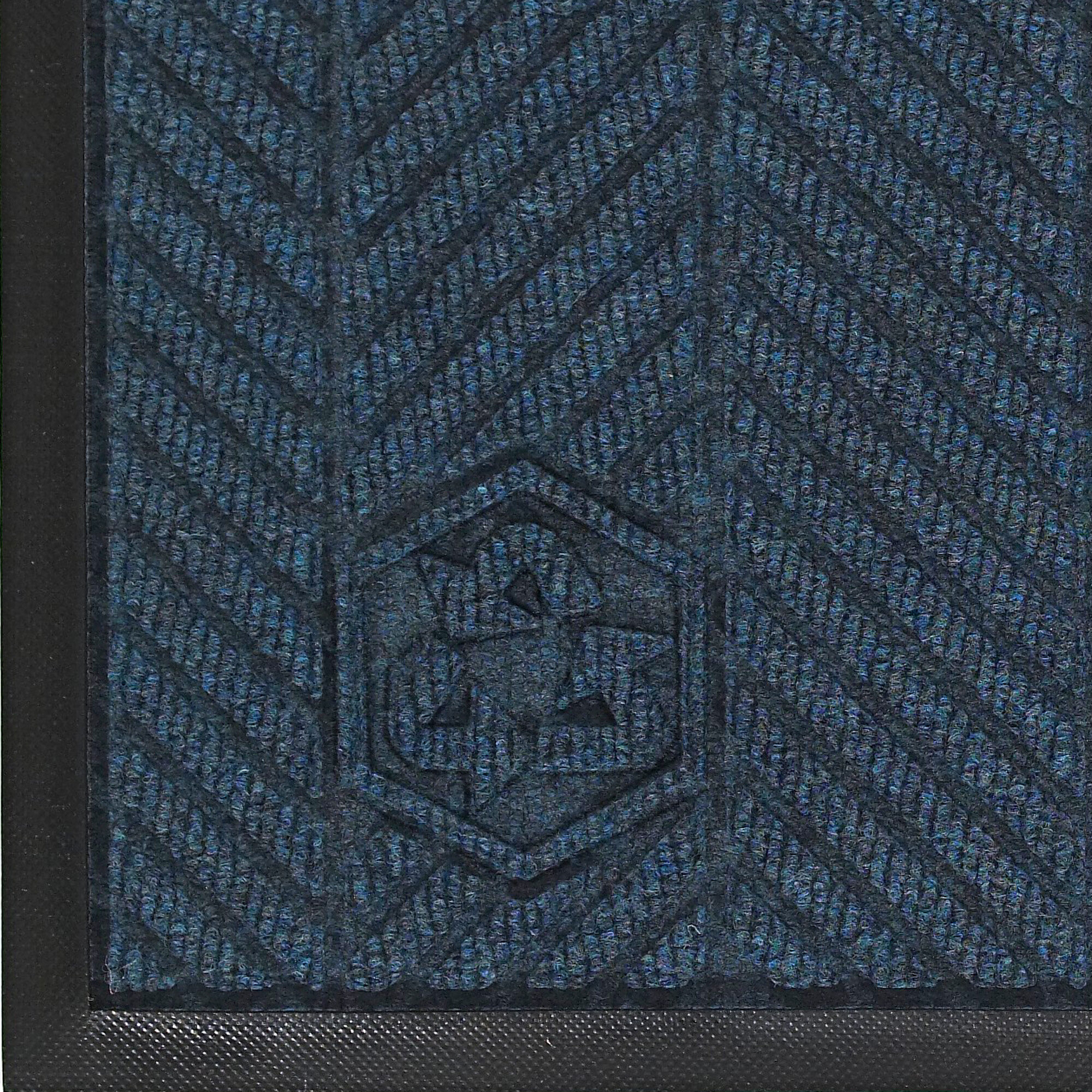 https://assets.wfcdn.com/im/73764804/compr-r85/8376/83766493/non-slip-chevron-outdoor-doormat.jpg