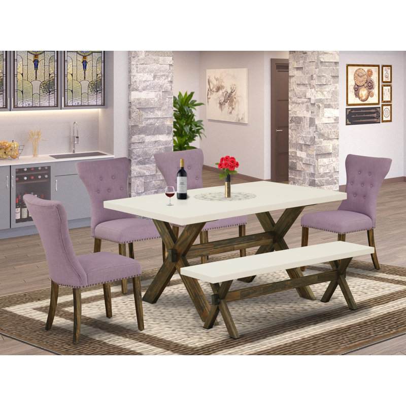 L'ensemble de salle à manger 6 pièces contient une table de salle à manger rectangulaire avec des pieds en X et 4 chaises parson en tissu Dahlia en lin avec un banc, Jacobean patiné