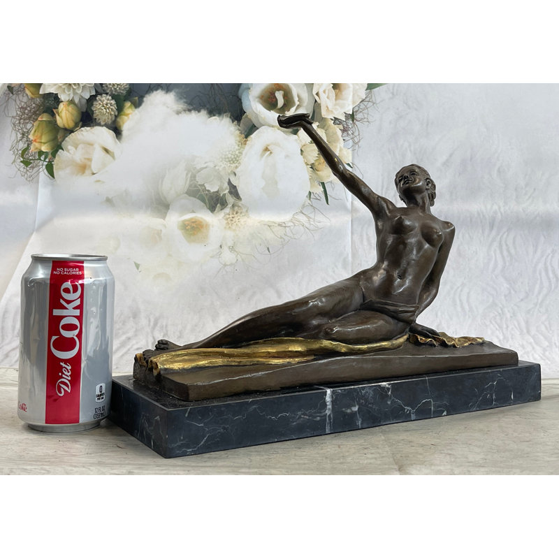 Figurines et sculptures