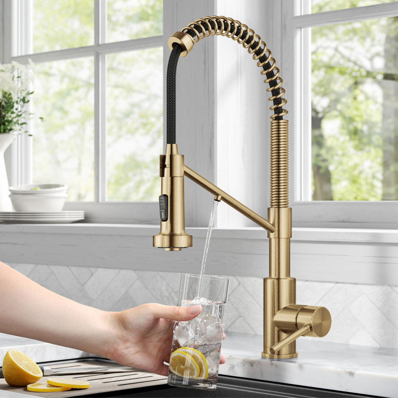 Robinet de cuisine KRAUS 2-en-1 à filtre à eau rétractable à poignée simple de style commercial pour osmose inverse ou système de filtration d'eau KRAUS
