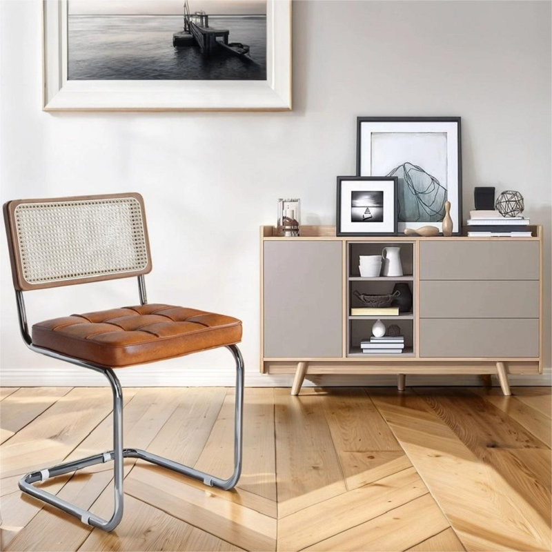 Chaise Bizzle, Brun