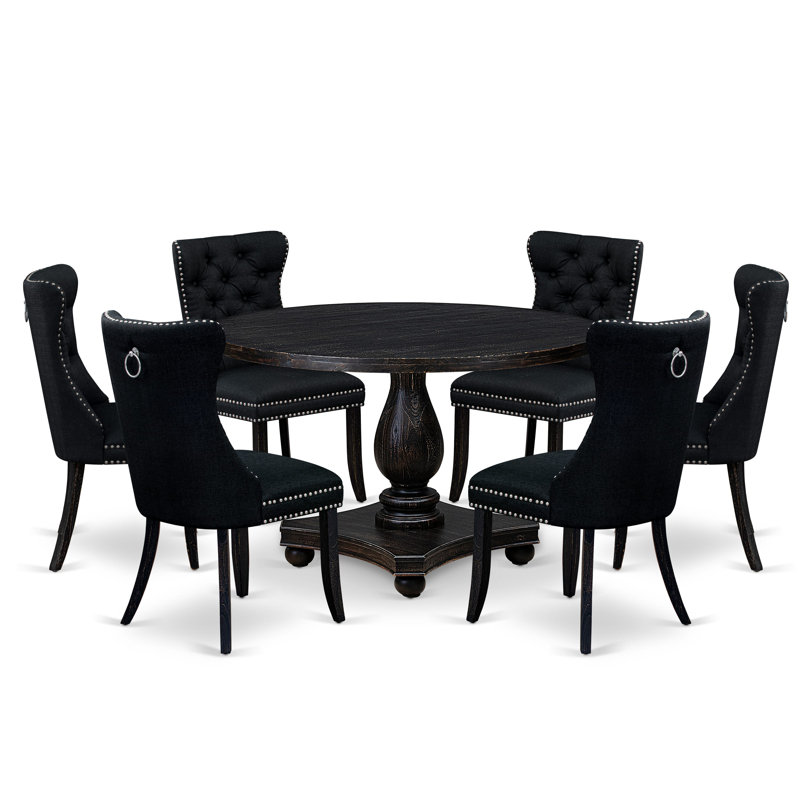 L'ensemble de table de cuisine 7 pièces comprend une table ronde de 48 po avec piédestal et 6 chaises rembourrées en tissu de polyester noir, noir sablé