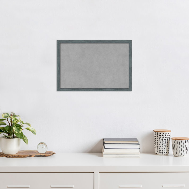 Tableau magnétique encadré étroit bleu-gris rustique, H 13 po x l 19 po
