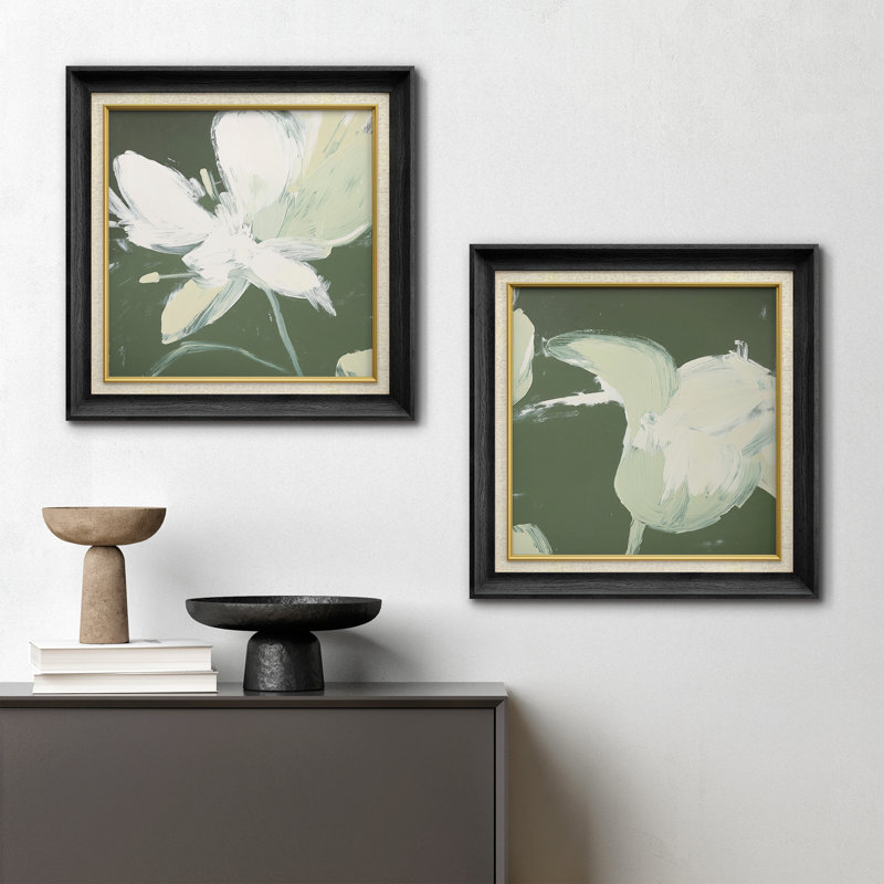 Motif de coup de pinceau floral blanc sur fond vert, H 26 po x l 26 po x P 1,5 po, Cadre de galerie noir