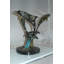 Statue en bronze Bly Three Dolphins Base de table - Taille: L 20 po x l 20 po x H 21 po.