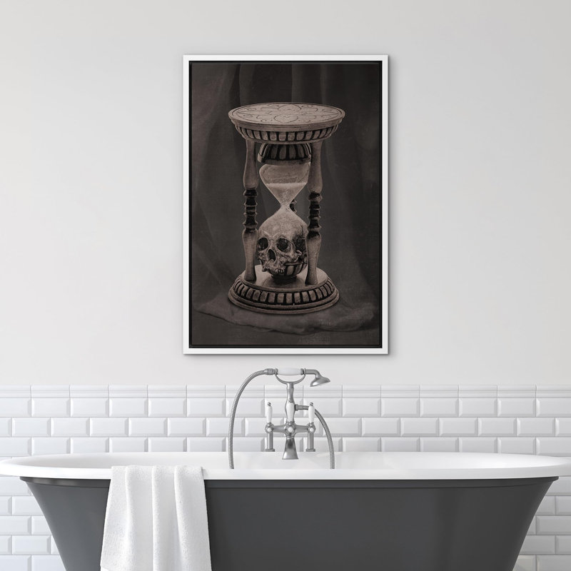 Squelette sous le tabouret, Cadre flottant blanc, H 36 po x l 24 po