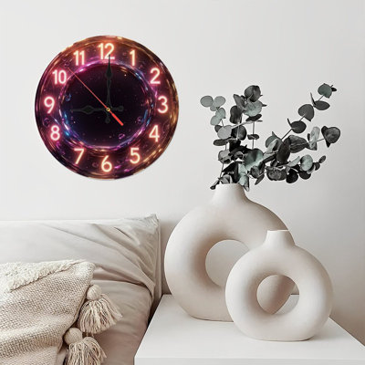 Horloge brillante avec étoiles cosmiques