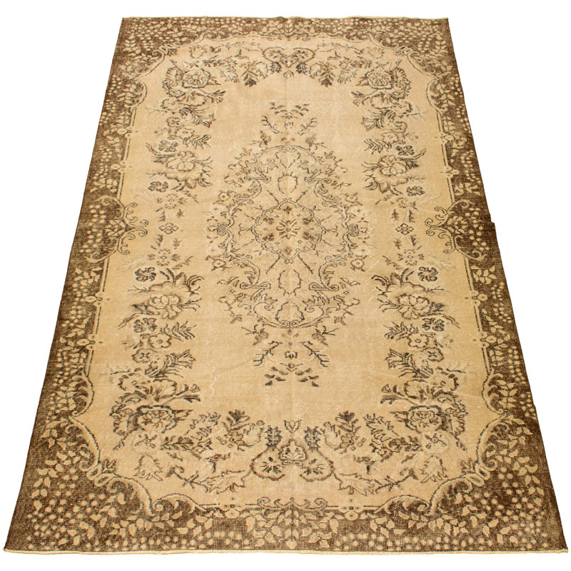 Tapis décoratif en laine brun clair en laine de conception unique 5 pi 10 po x 9 pi 10 po noué à la main 1980s