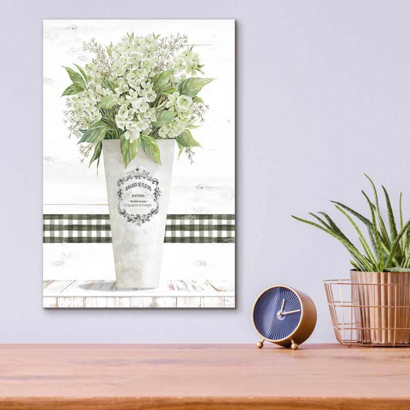 «White Hydrangea» par - Impression sans cadre, H 16 po x l 12 po x P 0,13 po