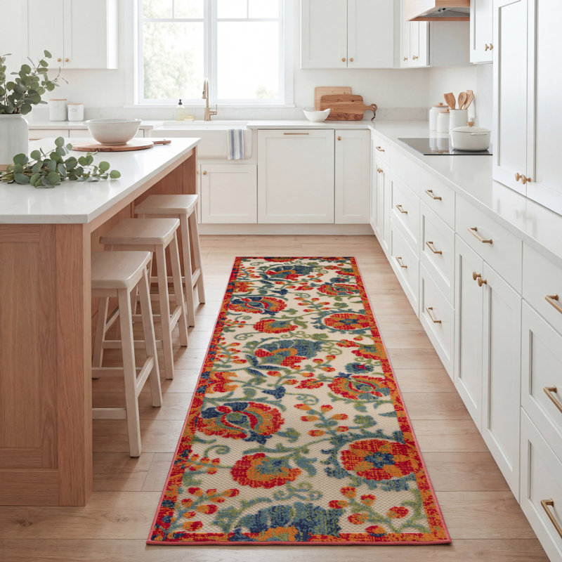 Isalia Floral Indoor Rug