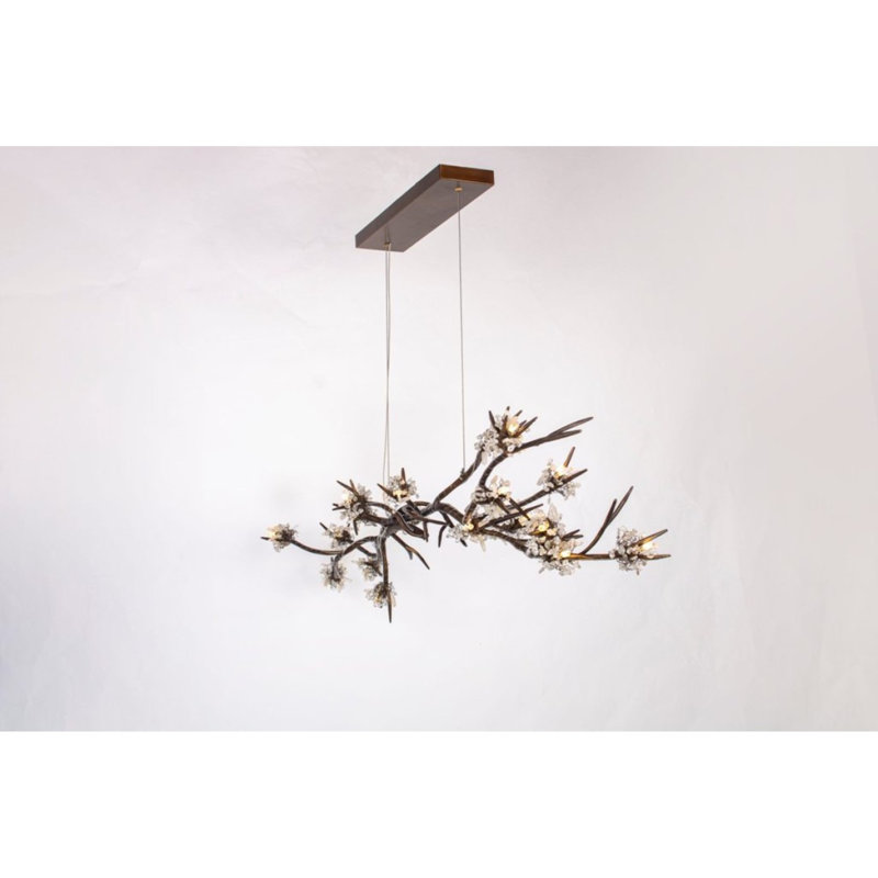 Lustre linéaire léger de style Brandolini, Bronze frotté à l'huile, Fumée, 82” Wide x 28” Depth x 25” Height