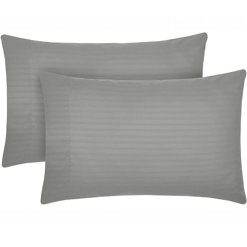 Ensemble de 2 taies d'oreiller Mellanni 1800, Très grand lit, Gris / argent rayé
