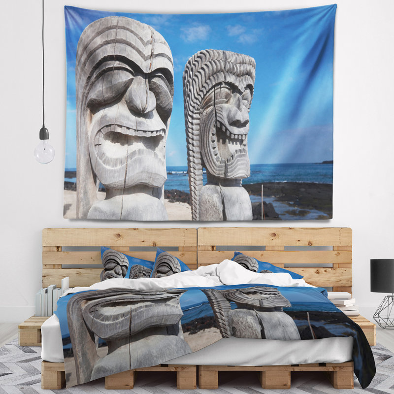 Tapisserie gods landscape hawaii tiki, H 68 po x l 80 po