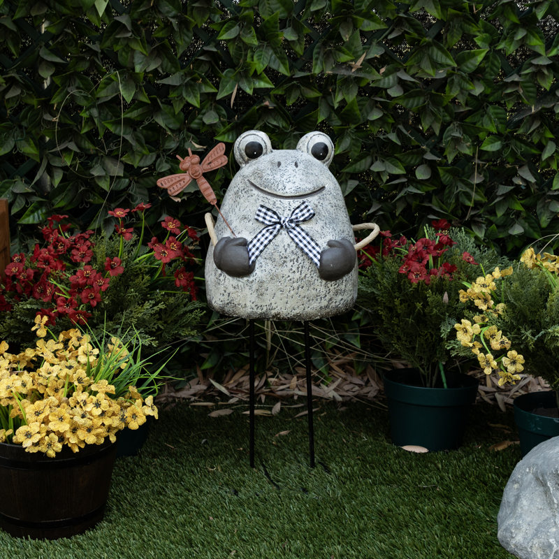 Statue de jardin grenouille 24 "avec libellule H