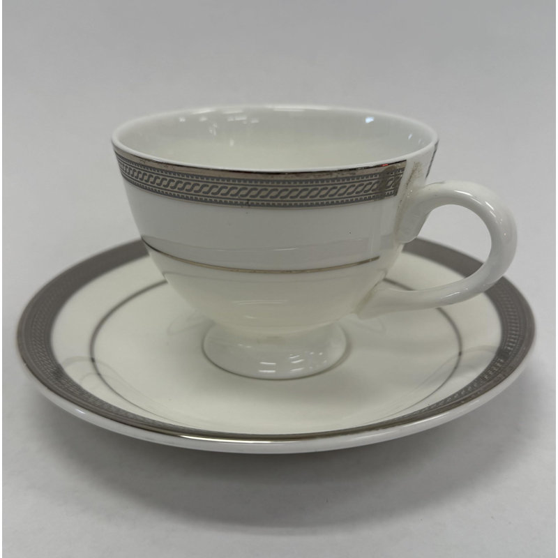 Ensemble de 6 tasses à café et soucoupes en porcelaine fine avec bordure à motif Victoria Bella