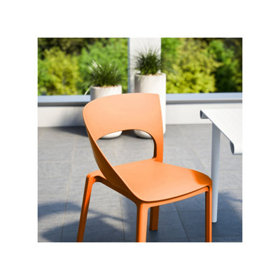 Chaise d'appoint empilable en polypropylène l 21,3 po x P 23,6 po x H 32,5 po Summer (ensemble de 4)