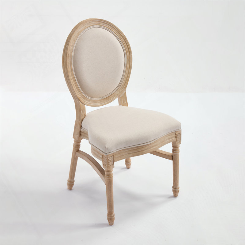 Chaise rembourrée avec pieds en bois