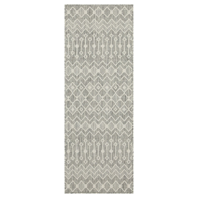 Silver 5 Ft. 3 In. X 7 Ft. 3 In. Indoor/Outdoor Area Rug, Rectangle 5'3" x 7'3"