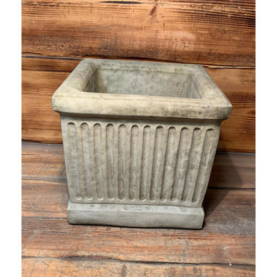 Ameerah Plant Pot