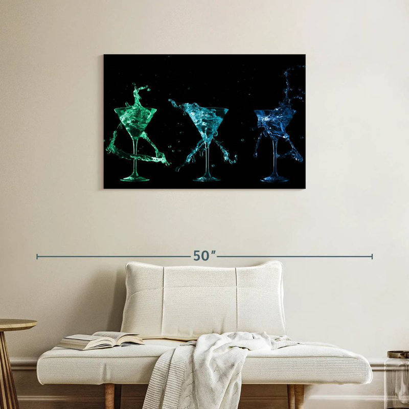 Yarlin Martini Cocktails Spill, 24" H x 36" W