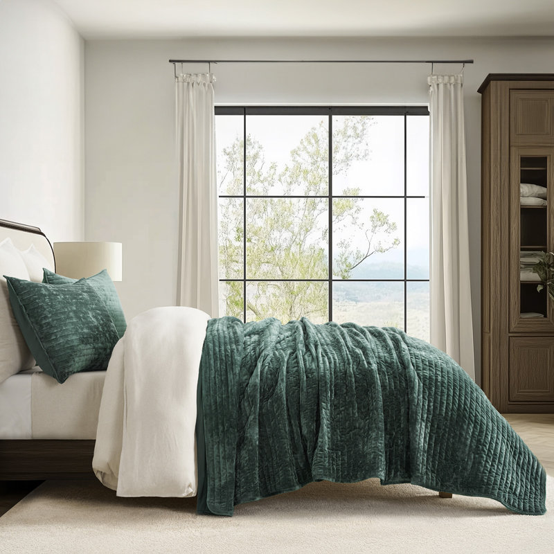 Luxe Velvet Channel Quilt Set, Queen, Dark Green