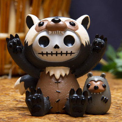 Squelette de gros os poilus hugh the skunk bear wolverine Brigden