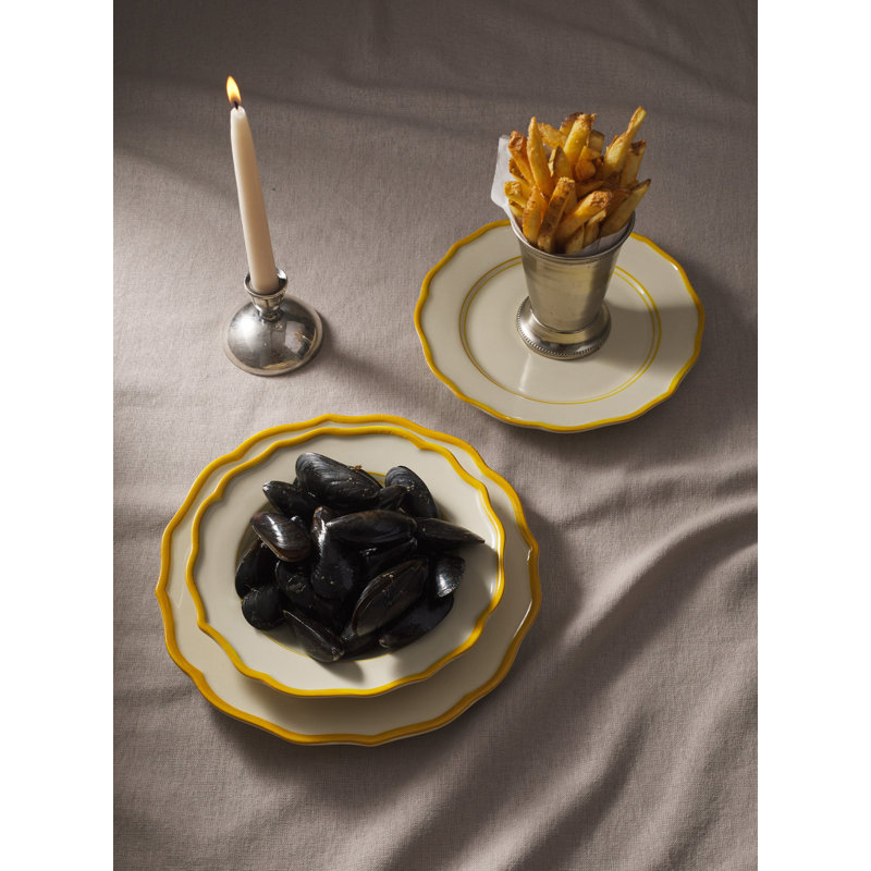 Giovanna Stoneware Dinnerware Set - Service for 4