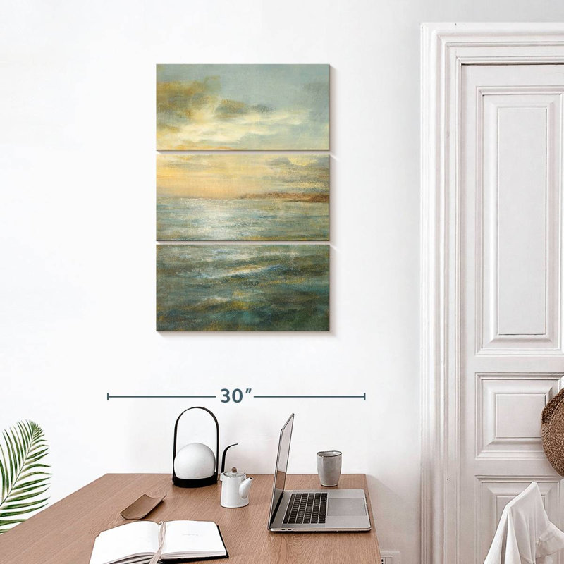 Kerrick Serene Sea Clouds III, H 32 po x l 20 po