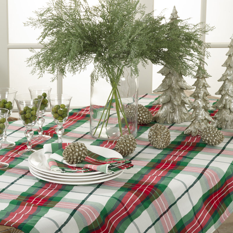 Festive Plaid 70" x 140" Rectangular Holiday Tablecloth