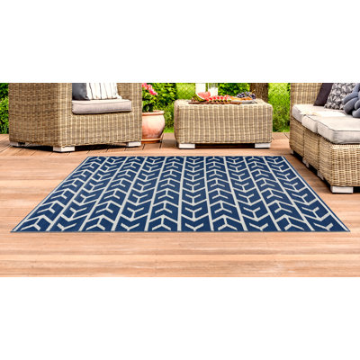 Tapis intérieur / extérieur bleu marine Brezinski