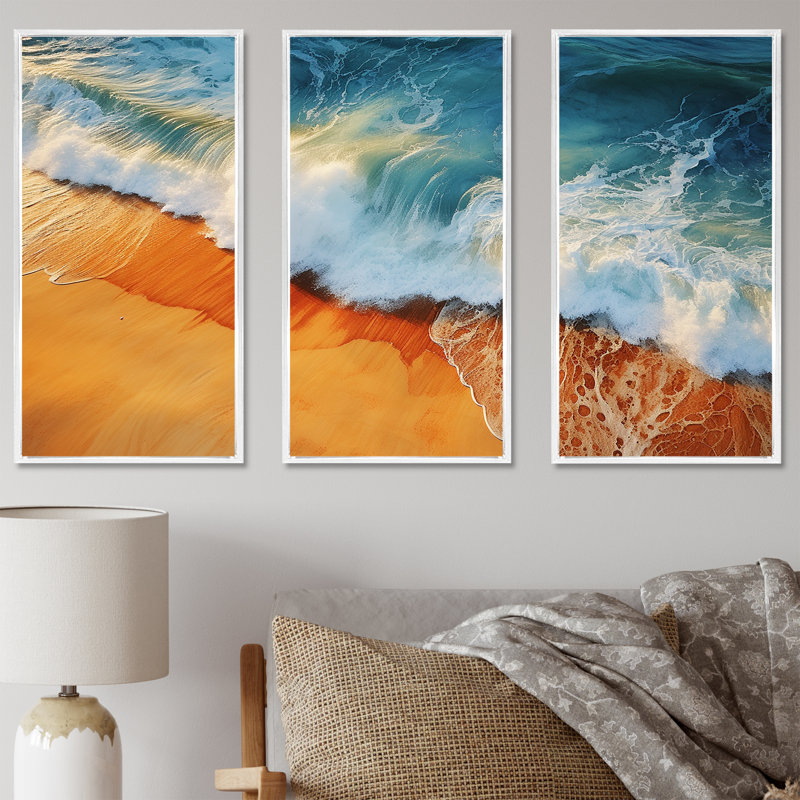Bleu et orange, vue aérienne rétro de plage II - art mural plage, H 28 po x l 36 po x P 1 po, Cadre flottant blanc