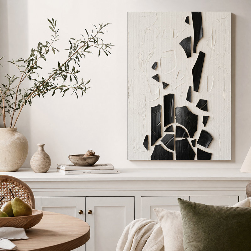 Toile noire sur fond crème texturé, 24"H x 16"W